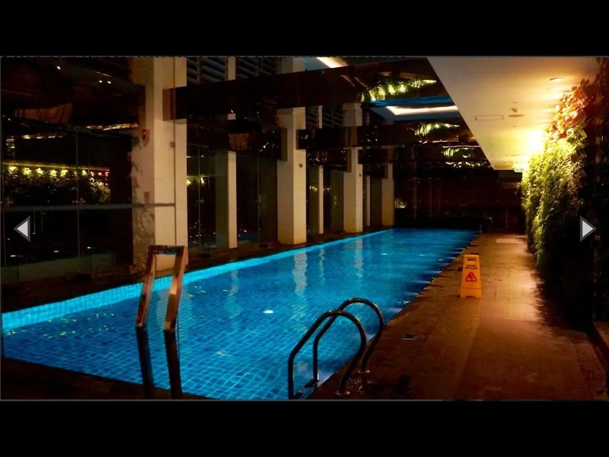 New York- Inspired Condo In Makati Manila 0*,