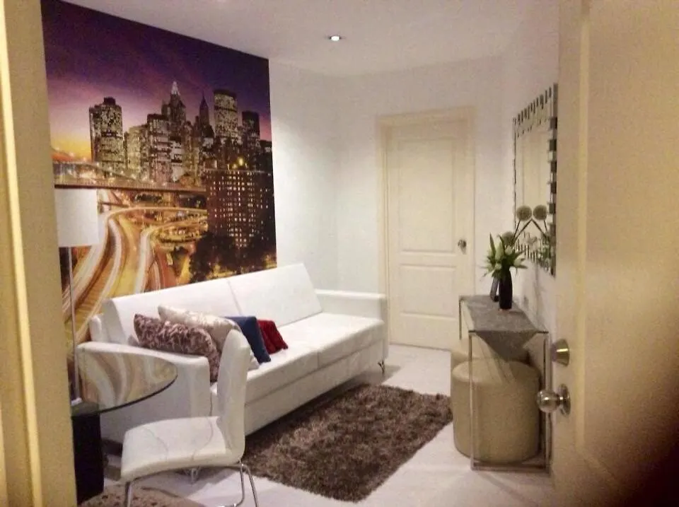 New York- Inspired Condo In Makati Manila Filipiny